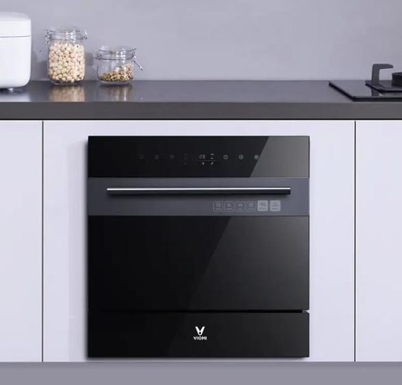 云米智能廚衛(wèi)來相助，讓你擺脫做飯狼狽的情況！