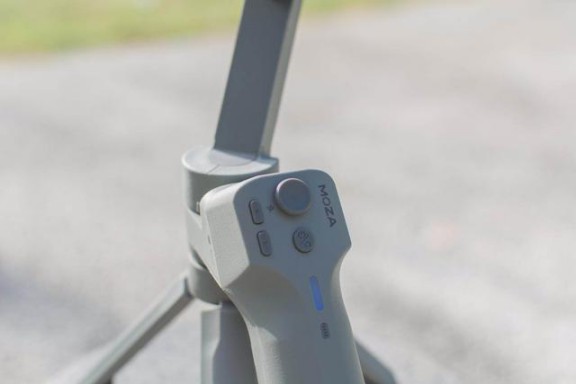 新推出的Mini-MX手機(jī)穩(wěn)定器吸引了我的眼球，研究下